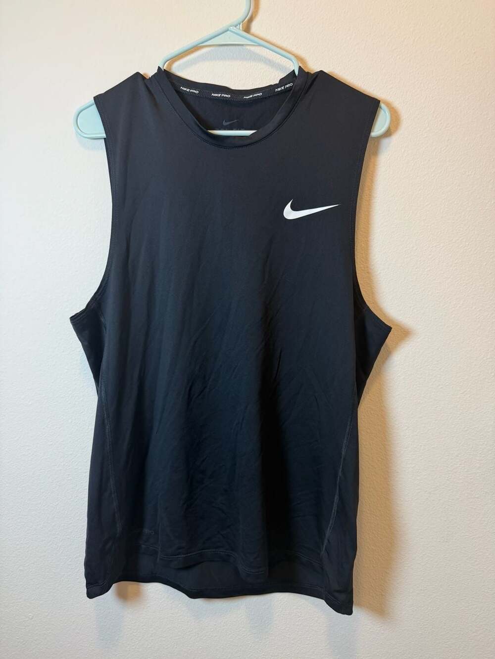 Nike Pro Men's Dri-FIT Slim Fit Sleeveless Training Tank Top Black Size L